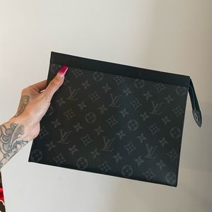 Pochette Voyage monogram eclipse canvas MM discontinued